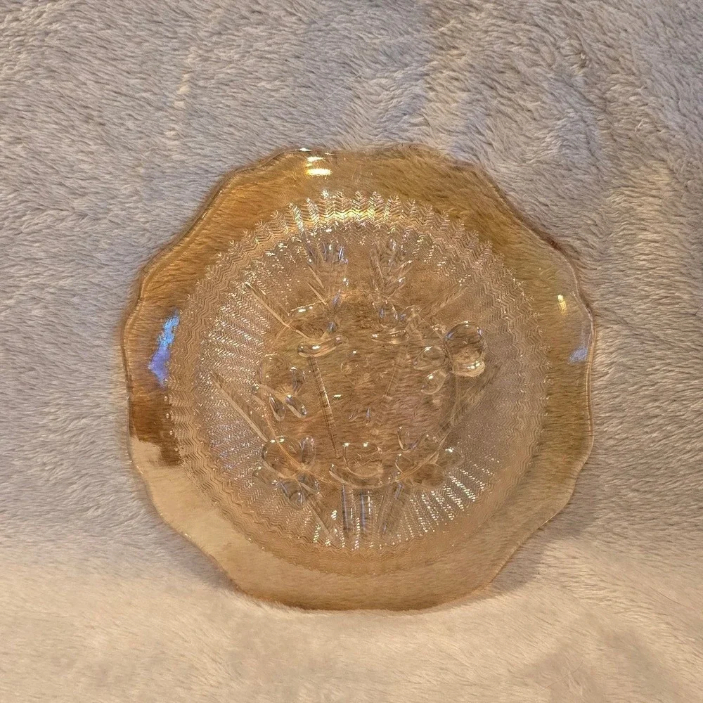 Vtg Jeannette Glass Iris and Herringbone Peach Luster Depression Glass Plate 9in